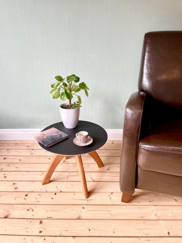 Upcycling Beistelltisch 360 Grad drehbar – Bild 3