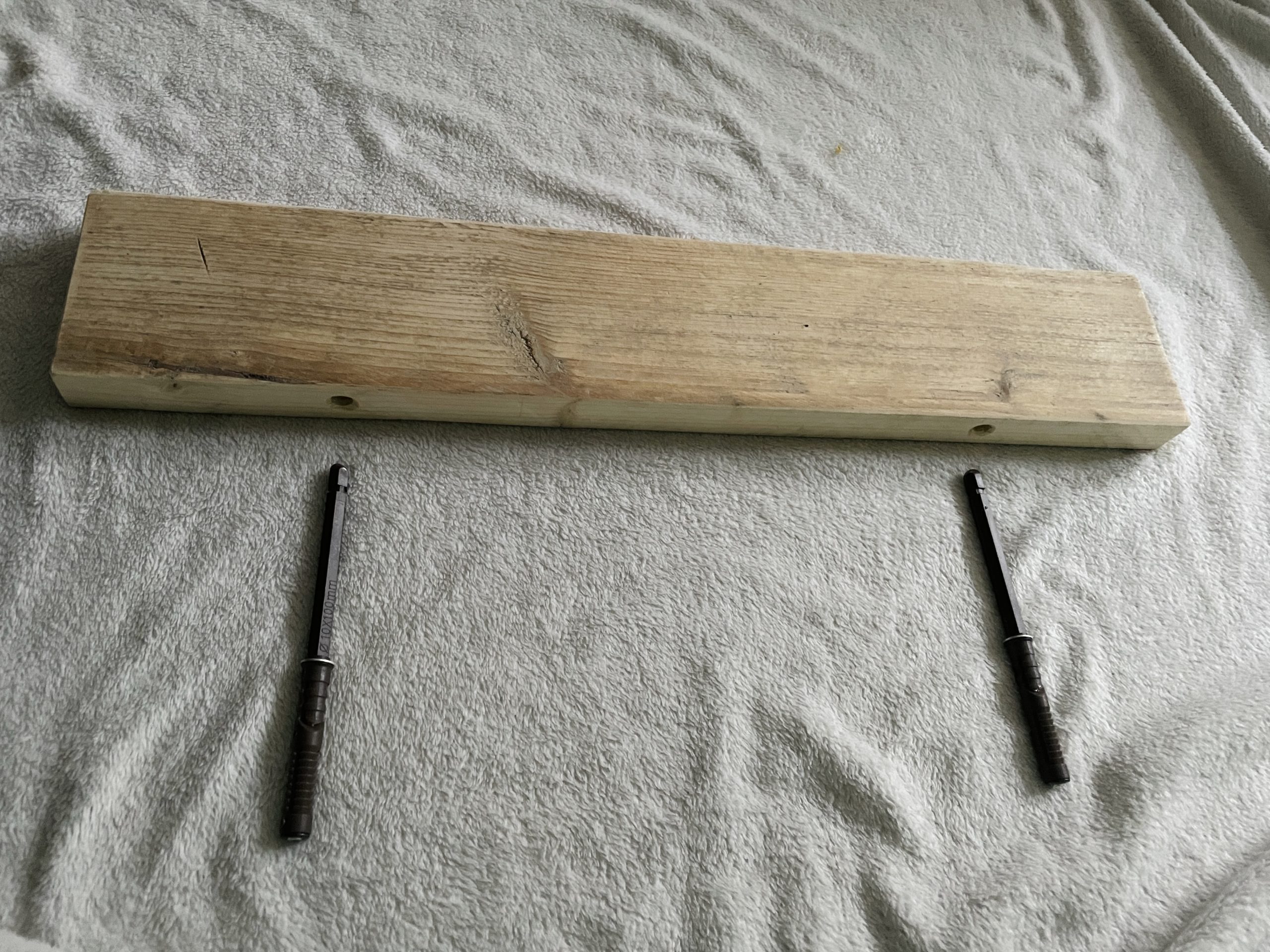 Schwebendes Regal Altholz – Bild 11