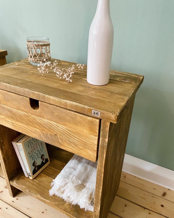 Nachttisch Altholz-Stil mit Schublade – Bild 7