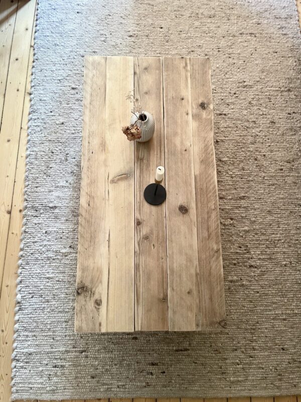 Couchtisch Altholzplanken auf Haarnadelbeinen – Bild 4
