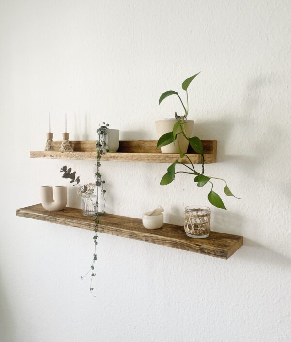 Schwebendes Regal mit Rückwand und Finish – Bild 3