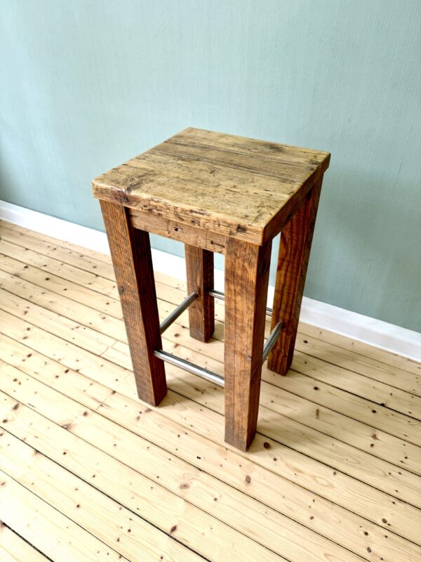 Barhocker aus Altholz – Bild 5