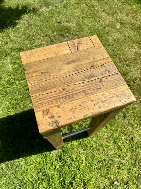 Barhocker aus Altholz – Bild 9