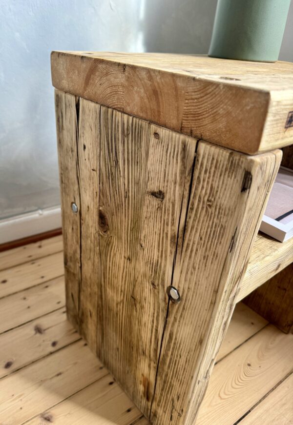 Nachttisch mit Ablage – Bild 5