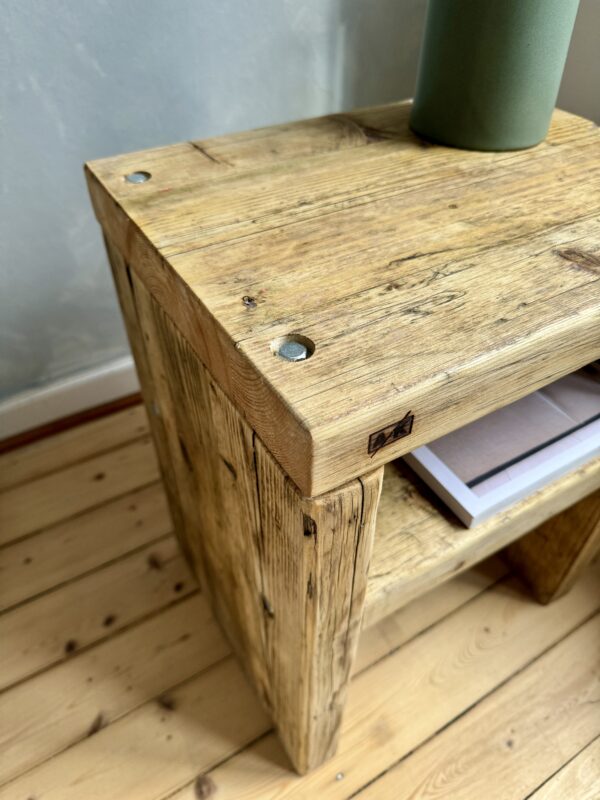 Nachttisch mit Ablage – Bild 4