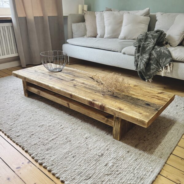 Coffeetable mit Längsleiste *geölt*