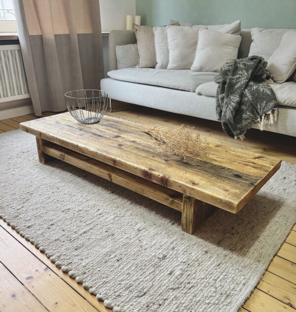 Coffeetable mit Längsleiste *geölt*