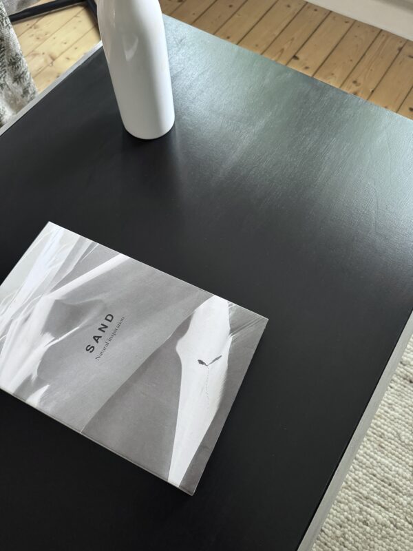 Handgefertigter Couchtisch mit schwarzer Platte im Industrial-Design – Baustahl | Lokale Herstellung (Kopie) – Bild 4