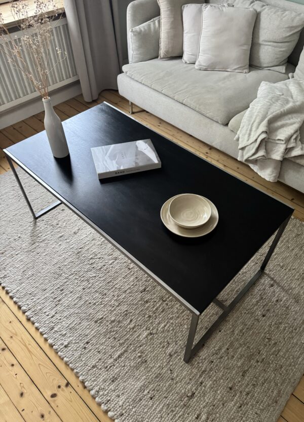Handgefertigter Couchtisch mit schwarzer Platte im Industrial-Design – Baustahl | Lokale Herstellung (Kopie)