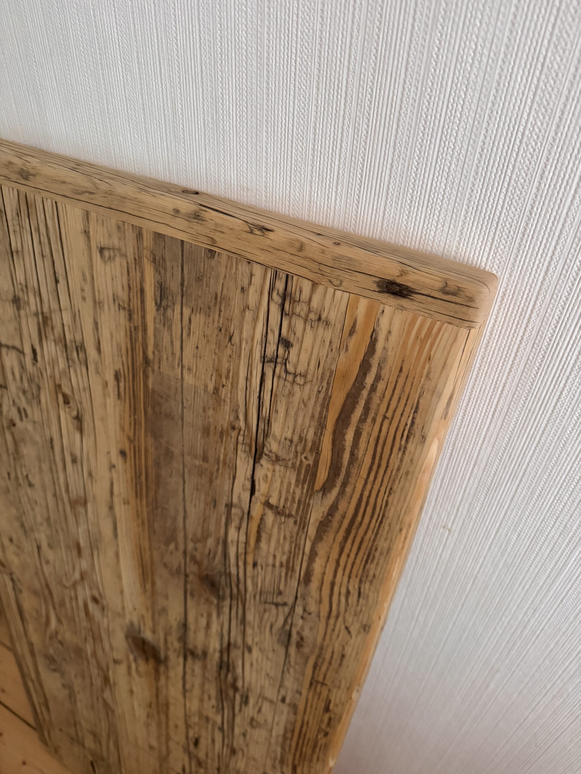 Tischplatte aus Gerüstbohlen mit Kopfleiste (ohne Gestell) – Bild 3