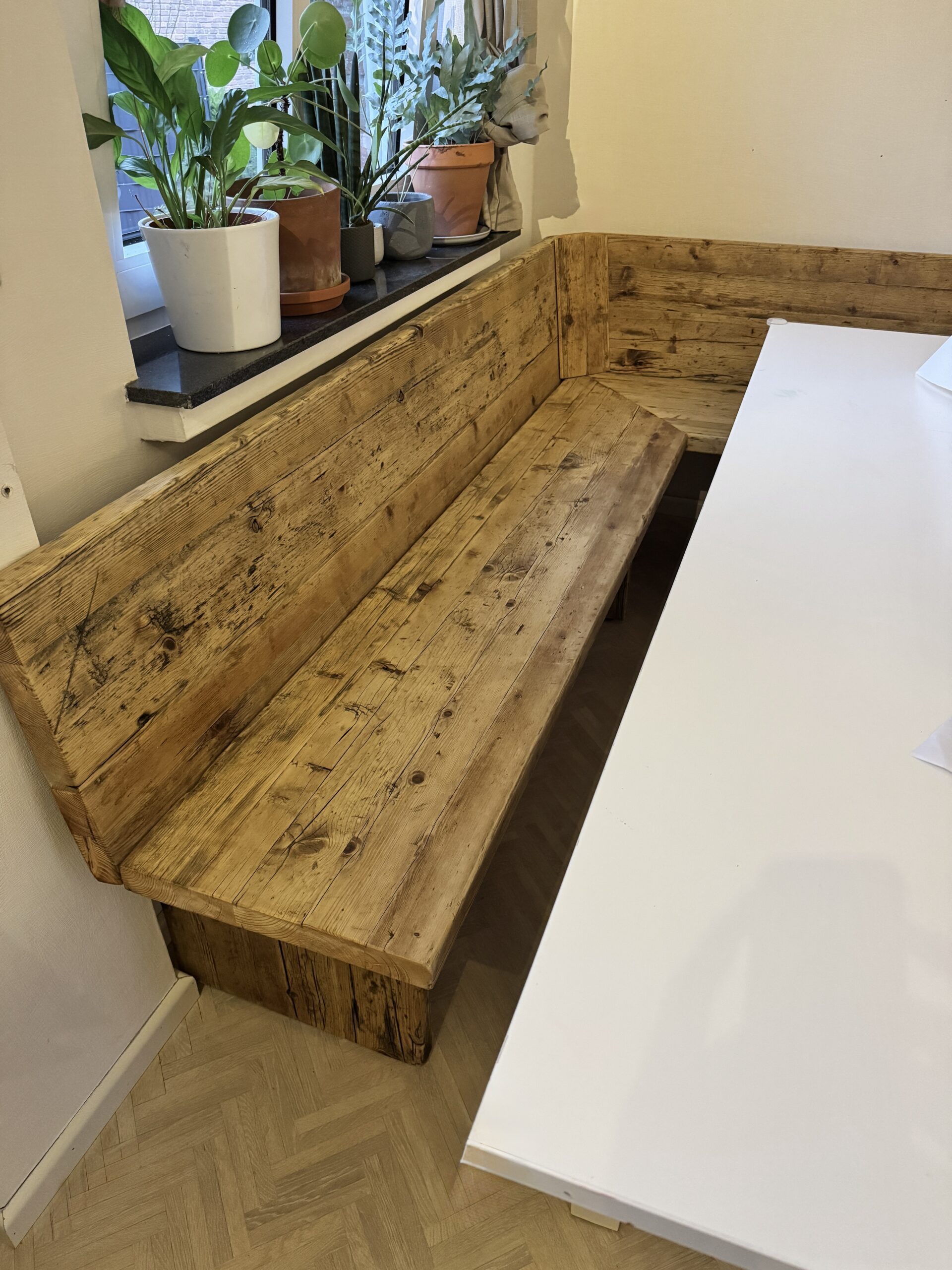 Eckbank aus Gerüstbohlen – Bild 4